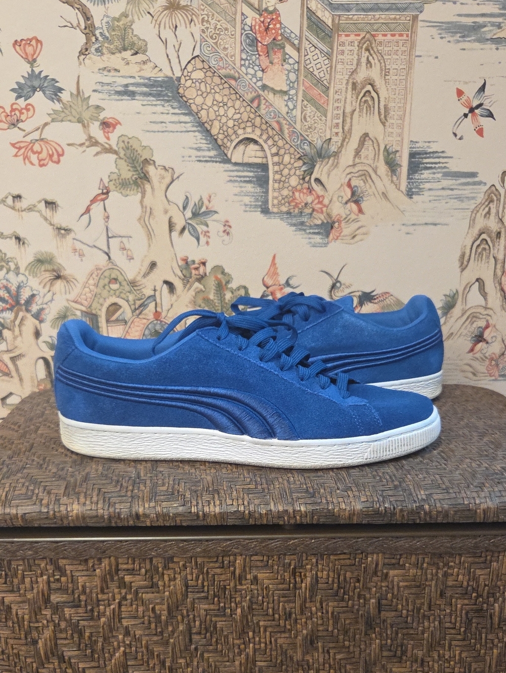 Puma Men's Royal Blue Suede Low-Top Sneakers